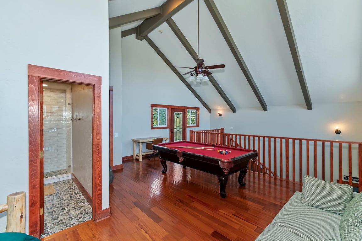 Cabin Image 38