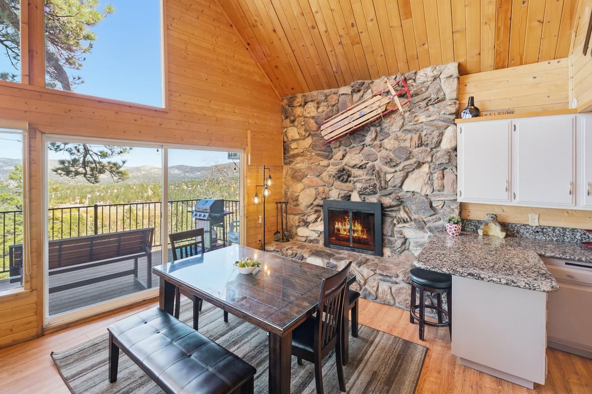 Cabin Image 12