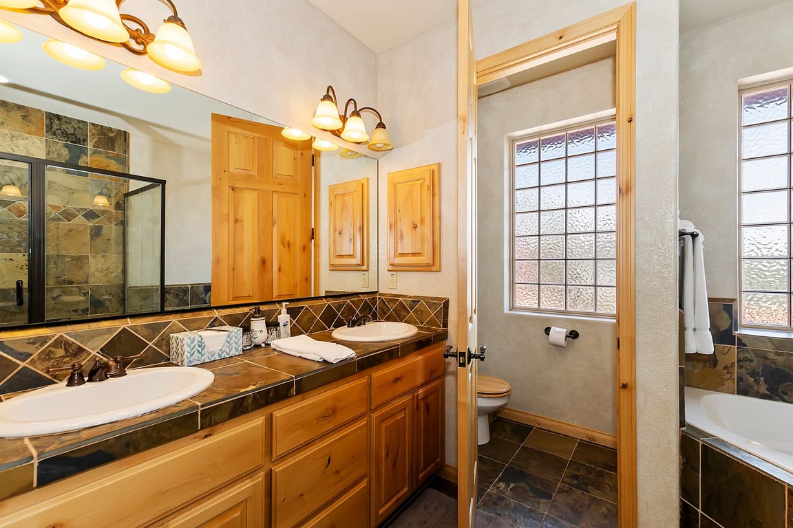 Cabin Image 37