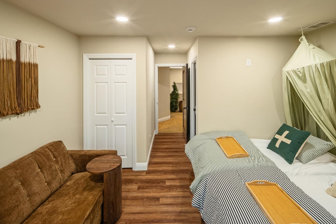 Cabin Image 73