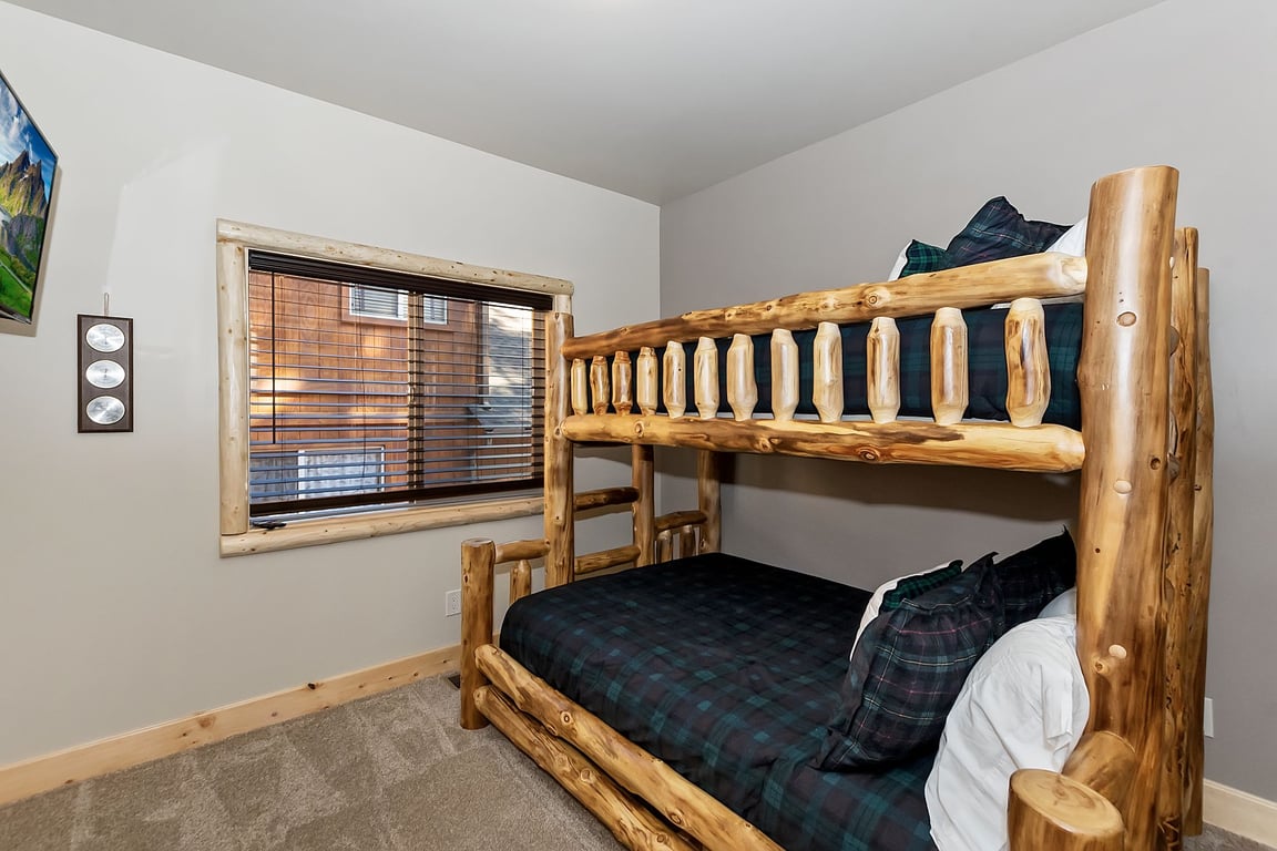 Cabin Image 23