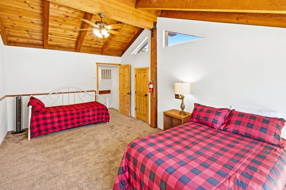Cabin Image 43