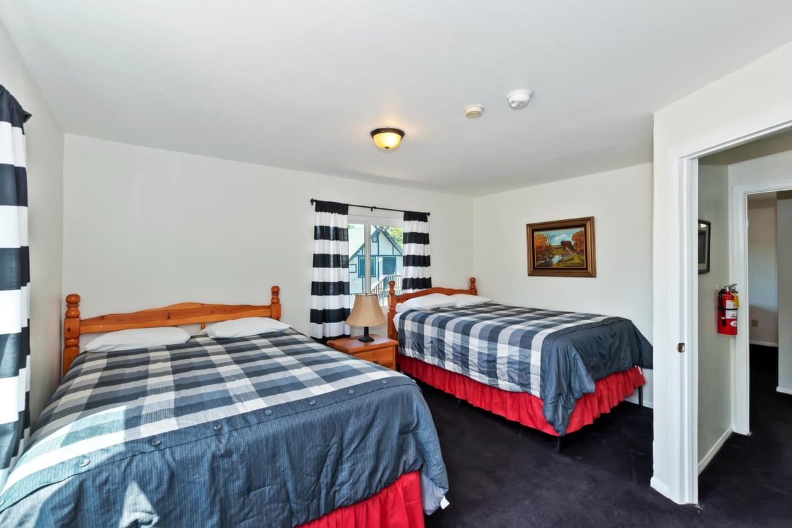 Cabin Image 33