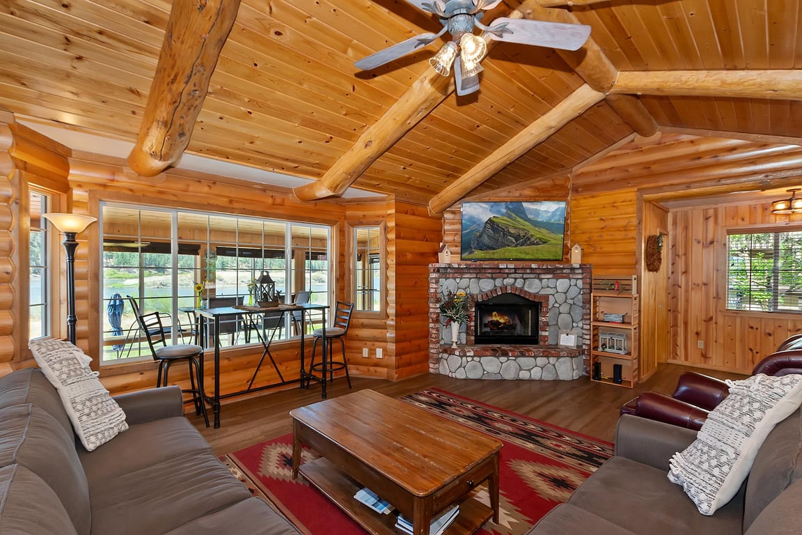 Cabin Image 6