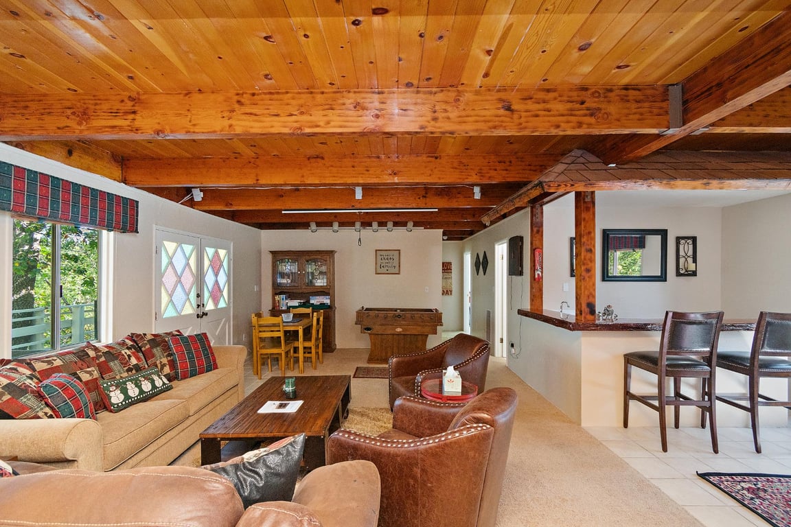 Cabin Image 14