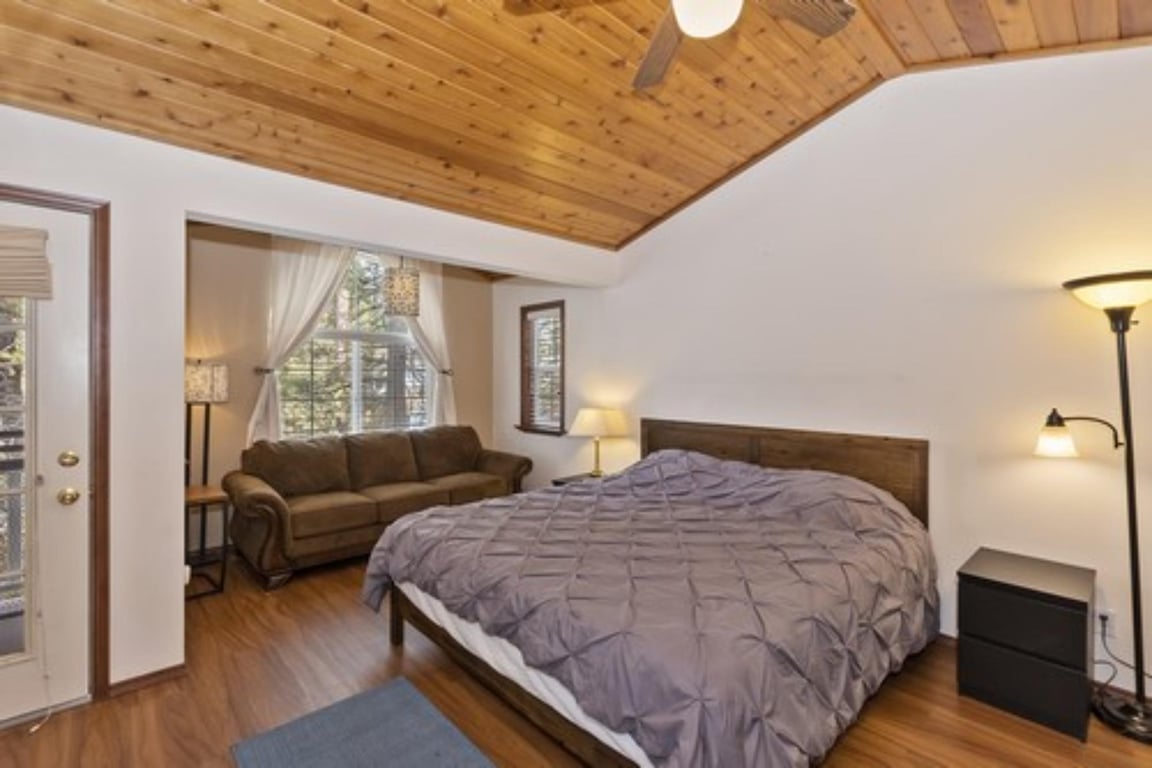 Cabin Image 17