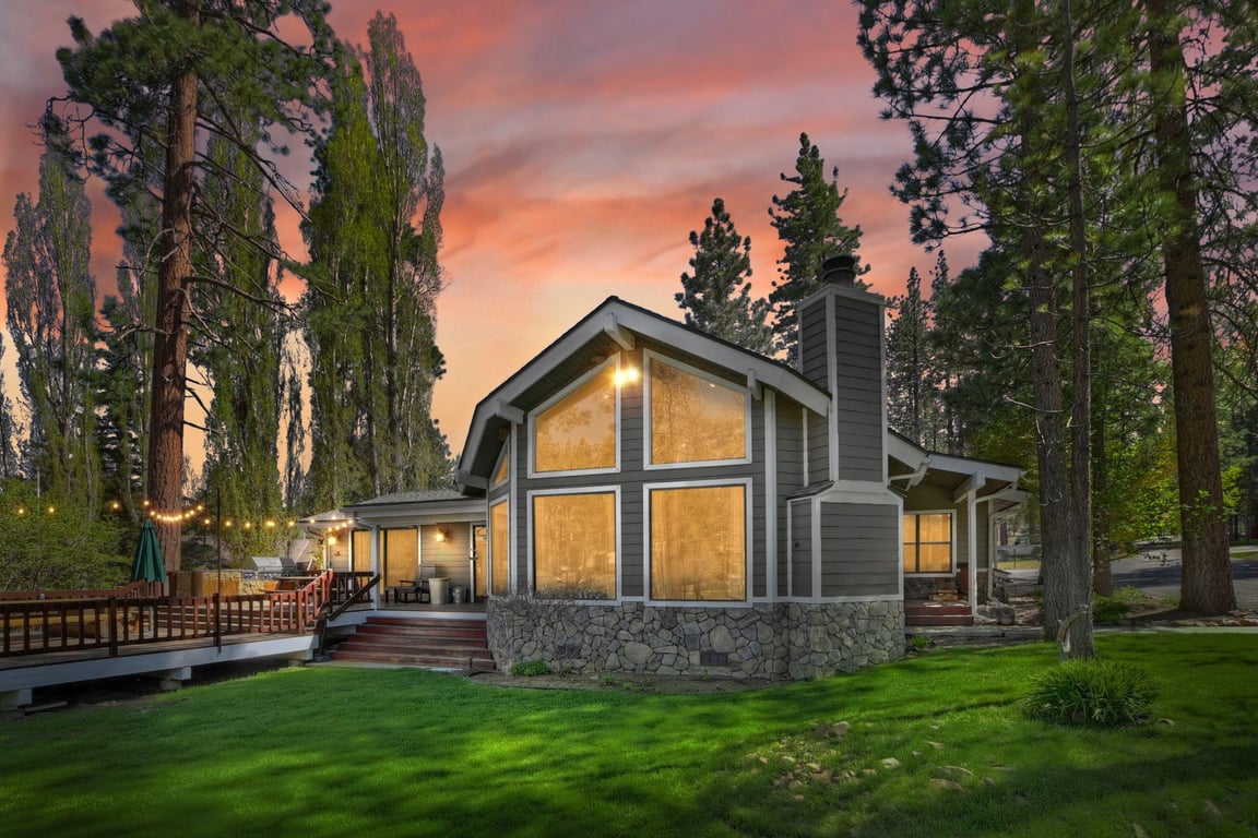 Cabin Image 9