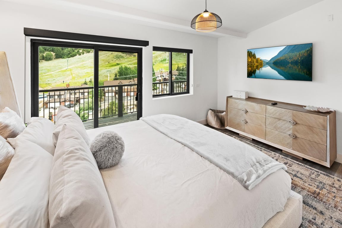 Cabin Image 29