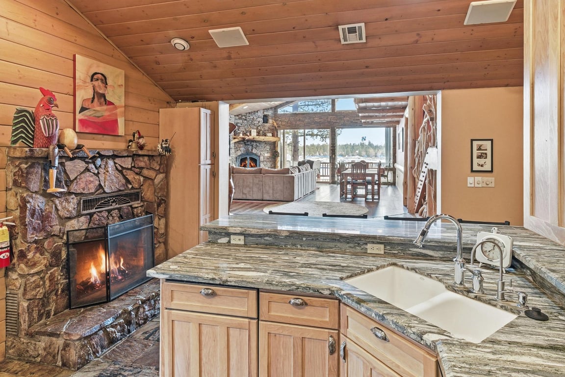 Cabin Image 32