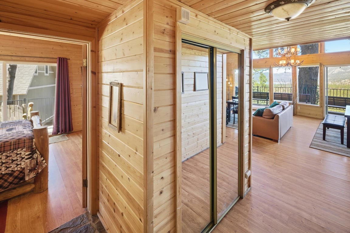 Cabin Image 7