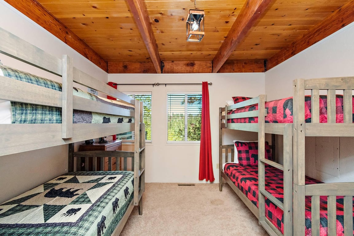 Cabin Image 19