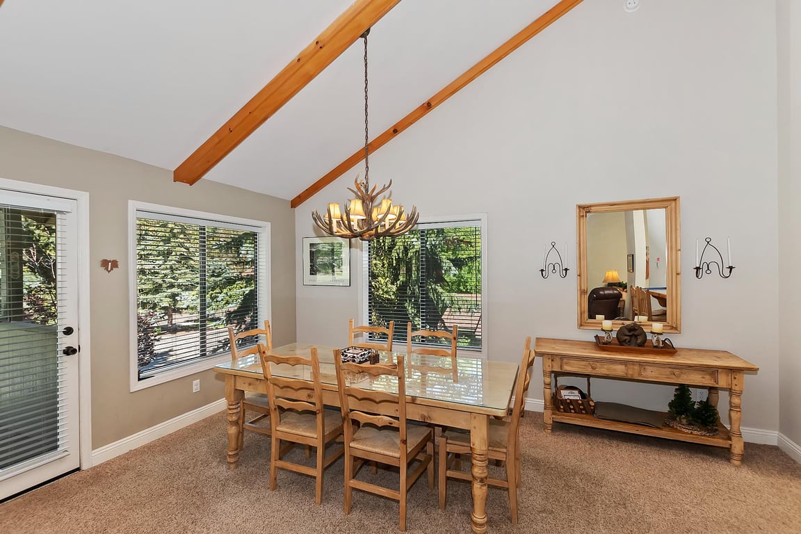 Cabin Image 12
