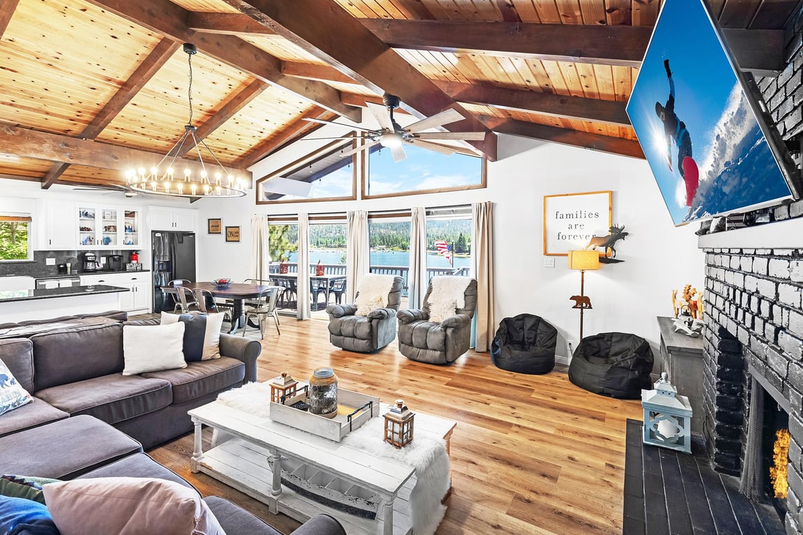 Cabin Image 8