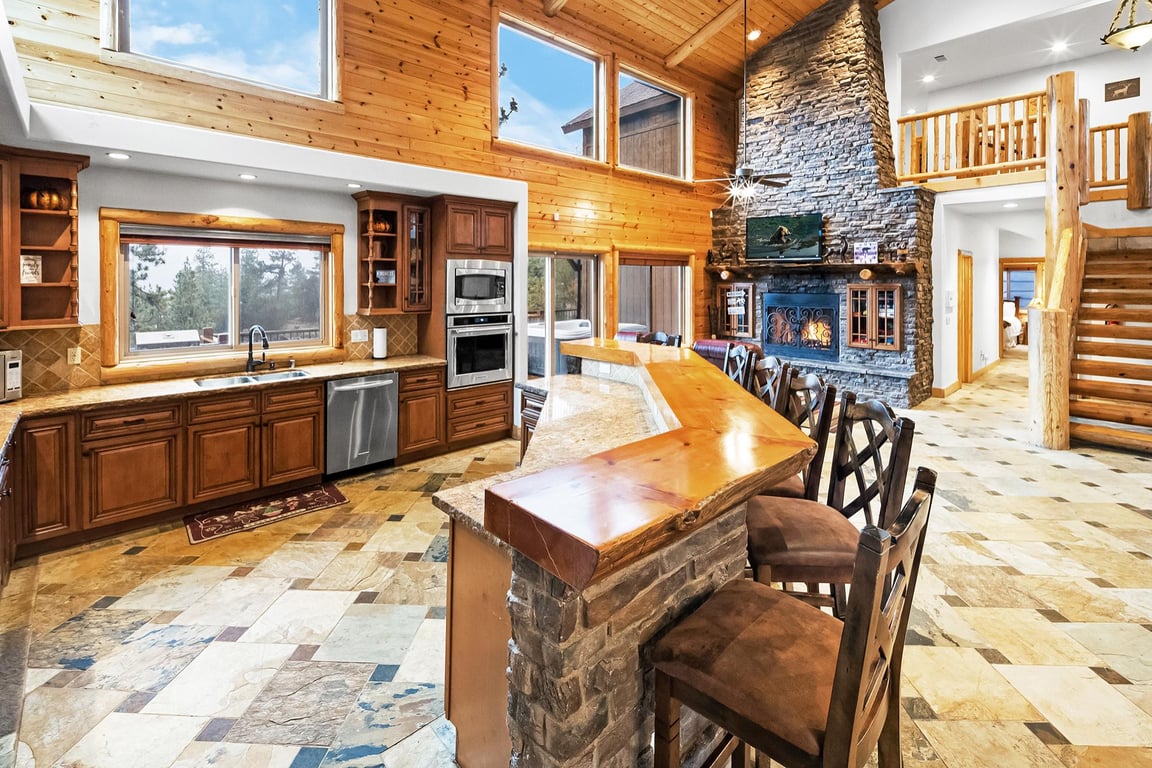 Cabin Image 12