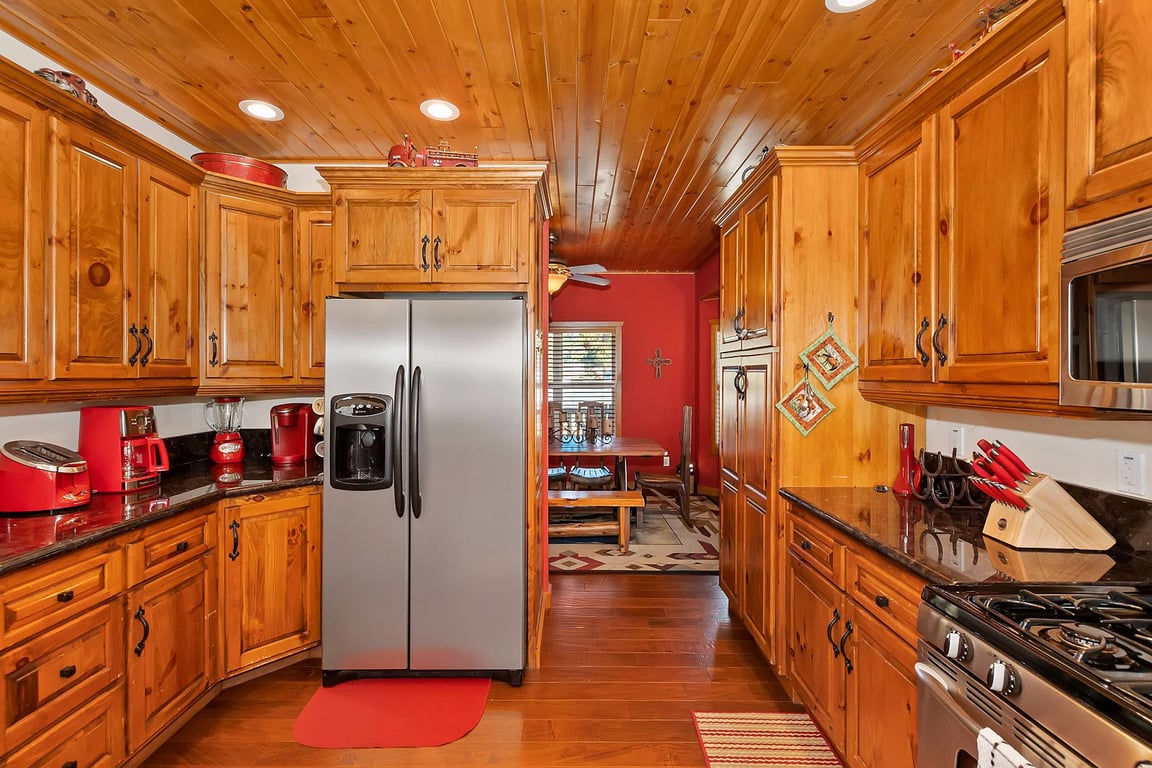 Cabin Image 12