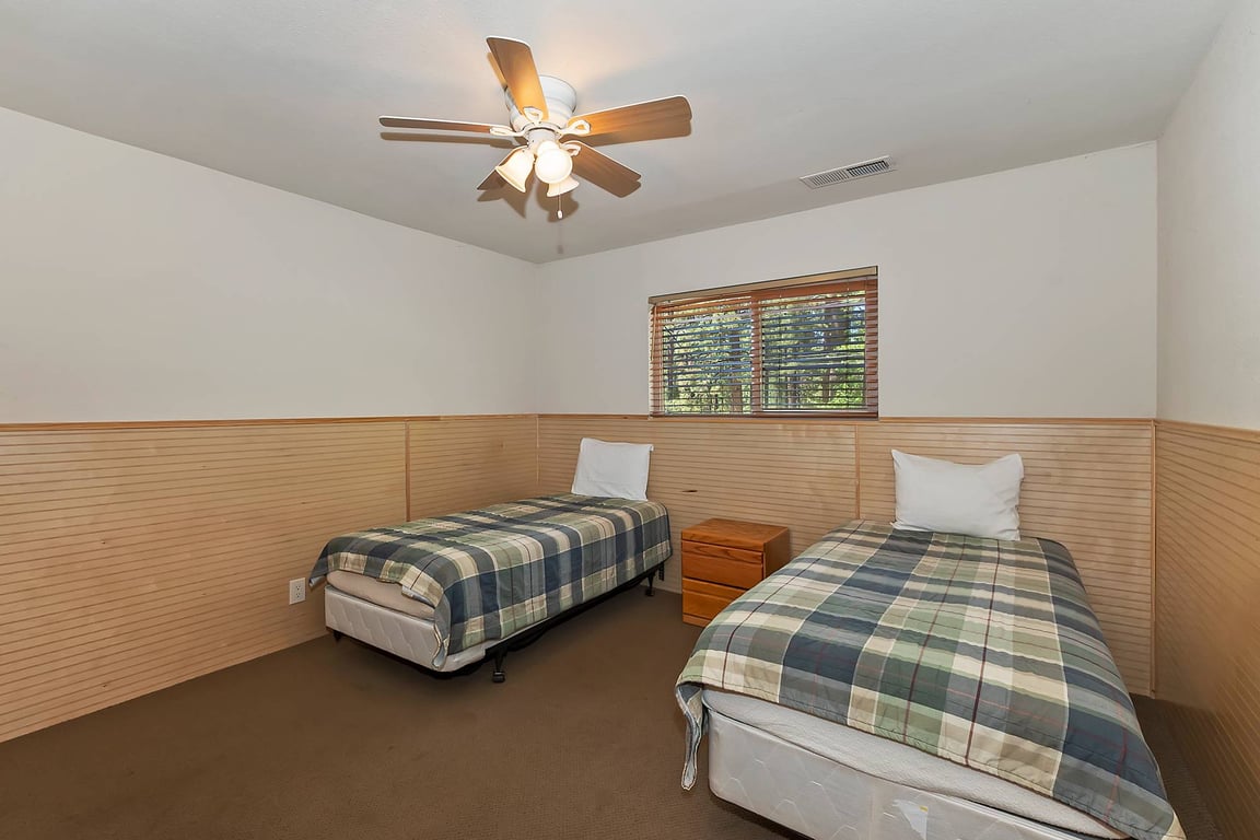 Cabin Image 15