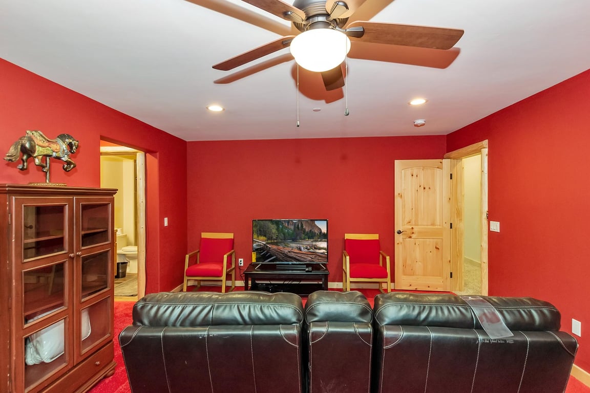 Cabin Image 44