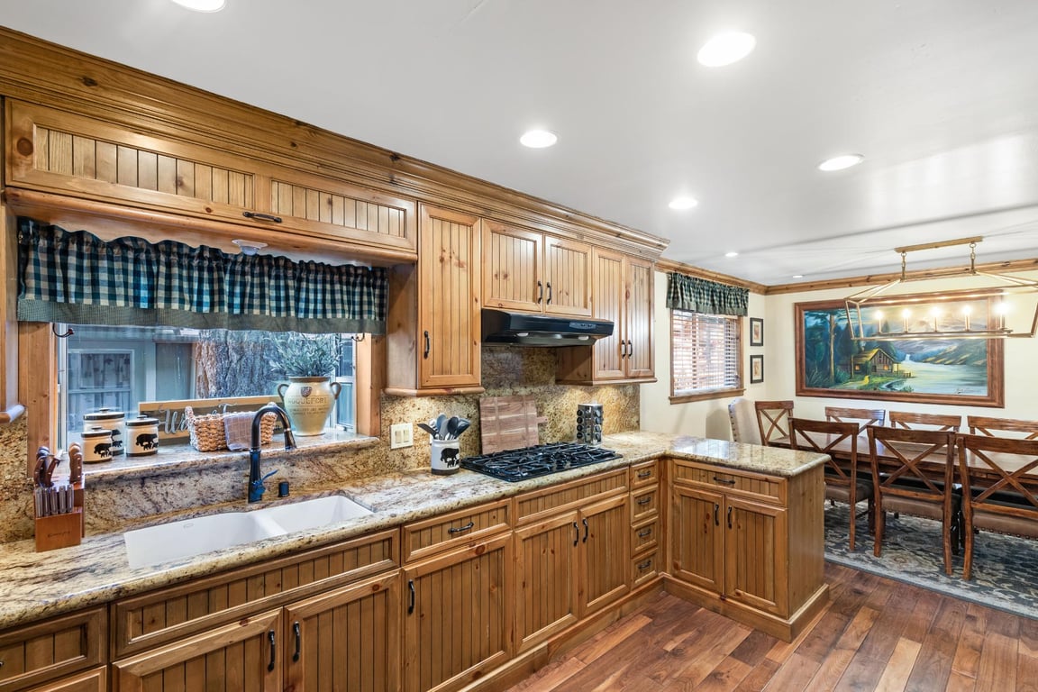 Cabin Image 18
