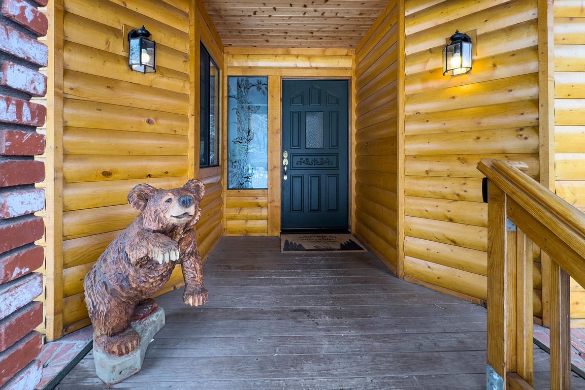 Cabin Image 8