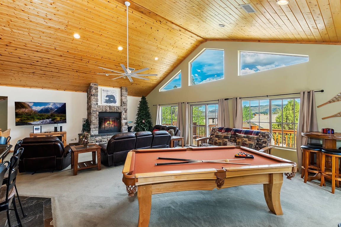Cabin Image 9