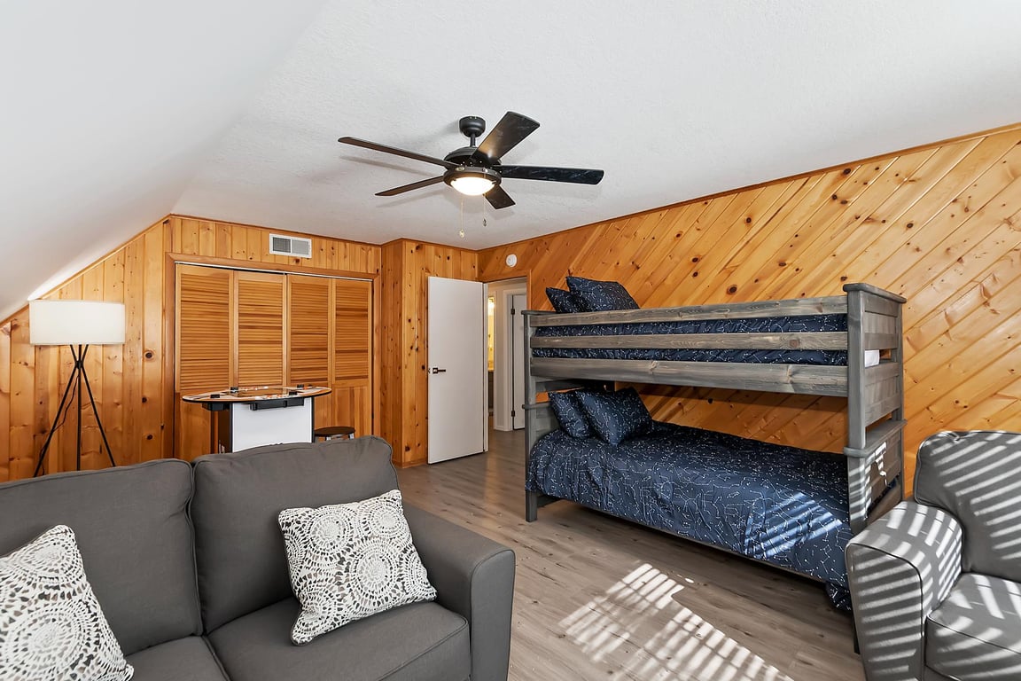 Cabin Image 22