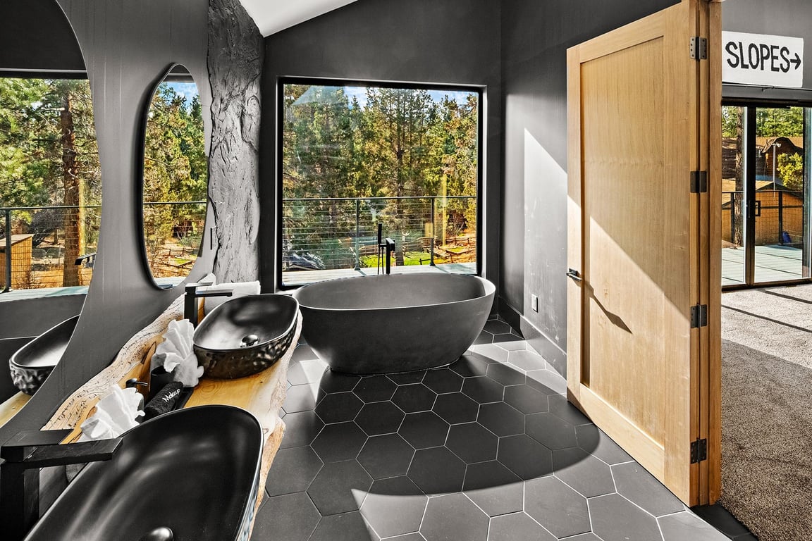 Cabin Image 48