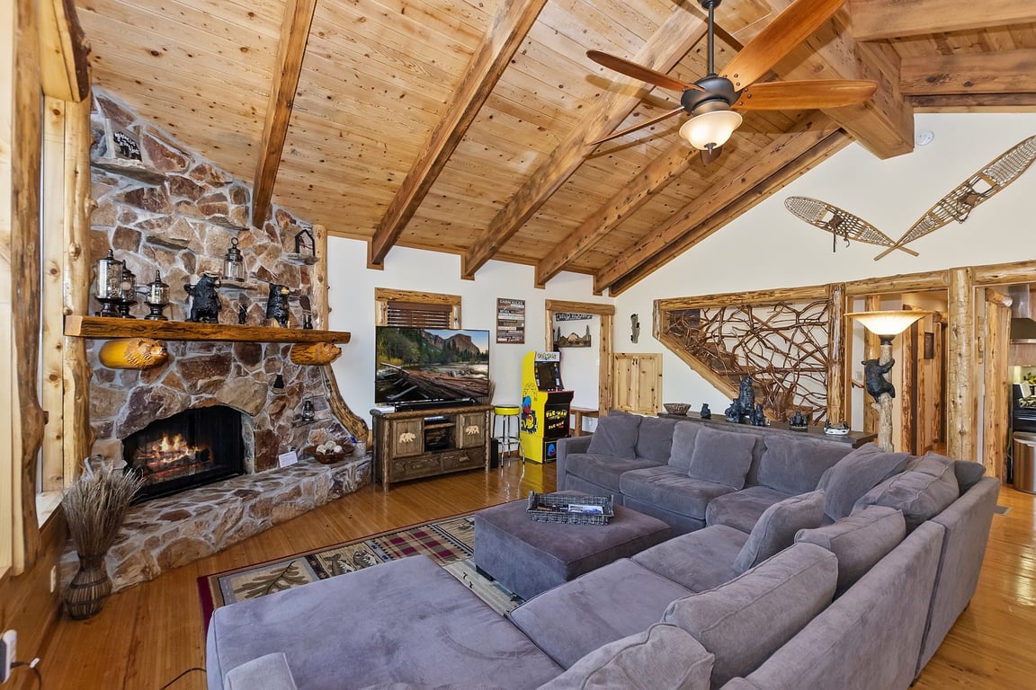 Big Bear Cabin - AngelsCamp - 0004