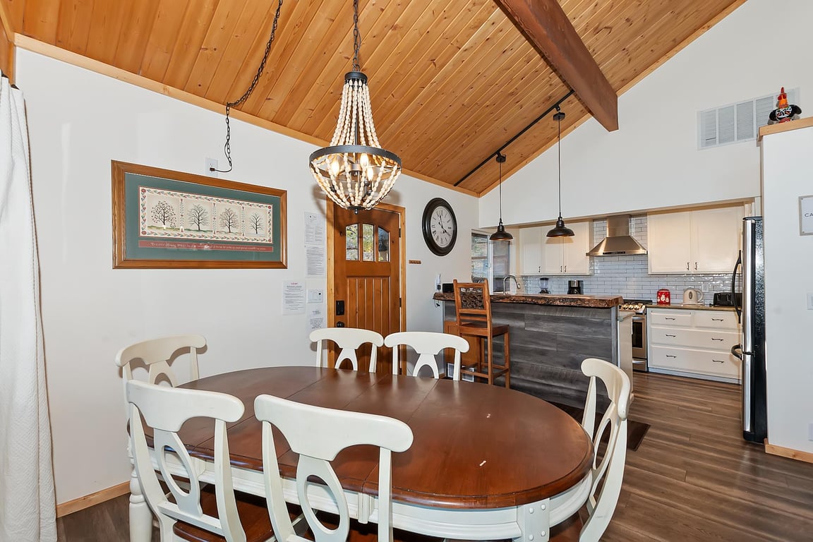 Cabin Image 11
