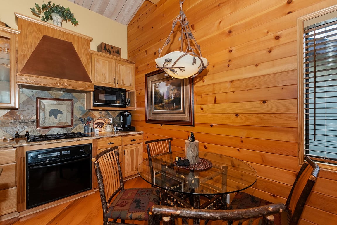 Big Bear Cabin - BigBearSkiInSkiOut - 0004