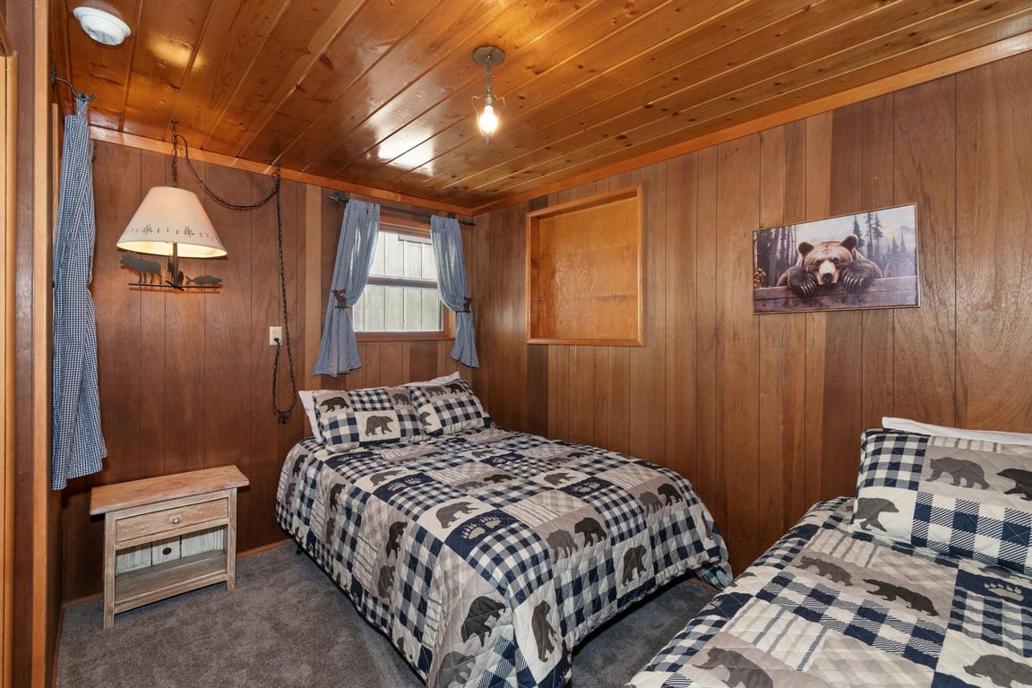 Cabin Image 25