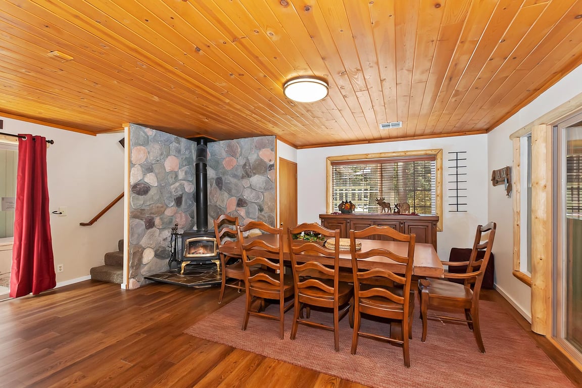 Cabin Image 8
