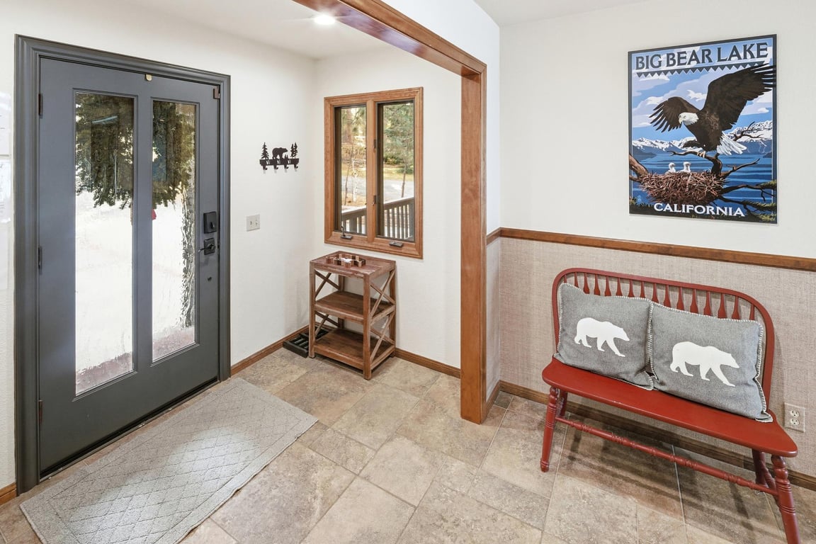 Cabin Image 9