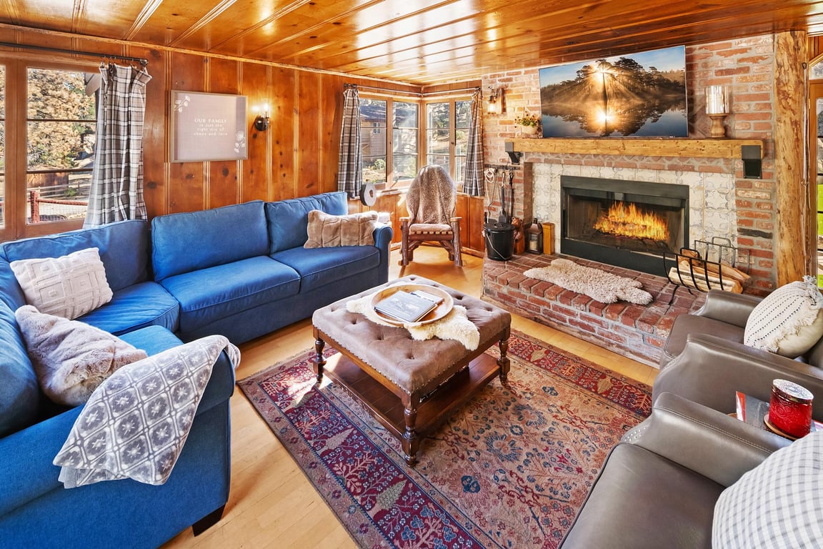 Cabin Image 12