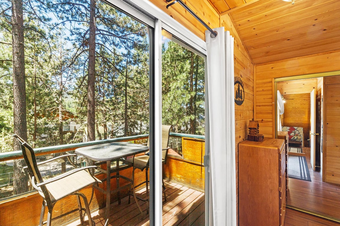 Cabin Image 23