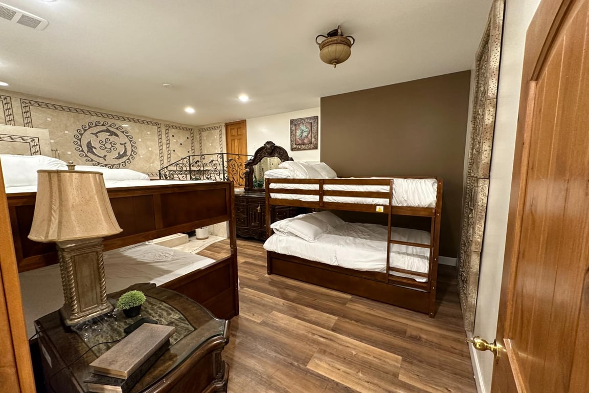 Cabin Image 58