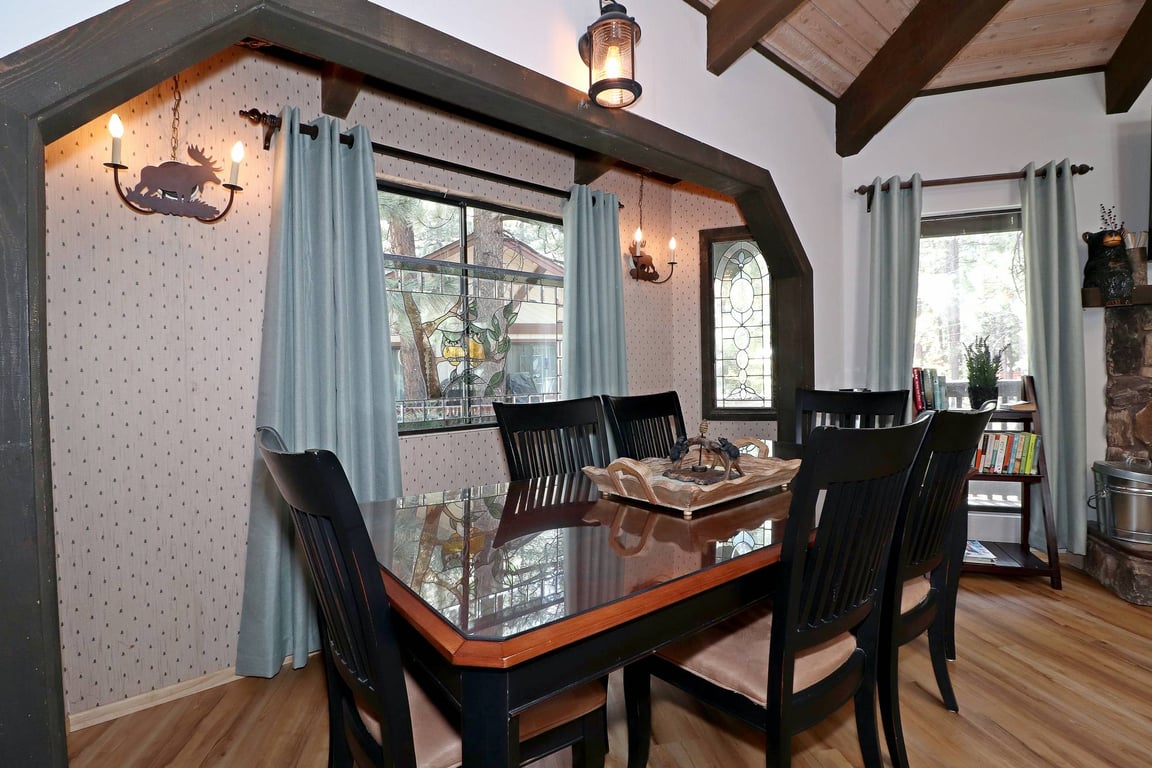 Cabin Image 8