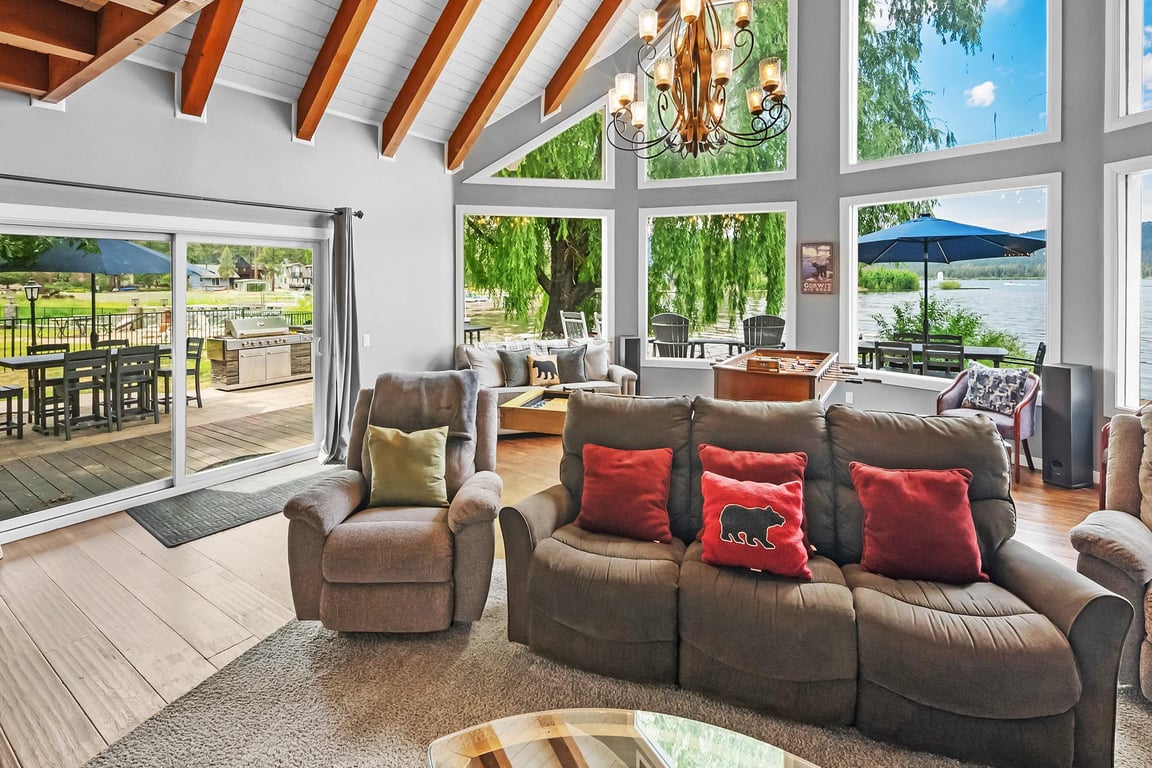 Cabin Image 8