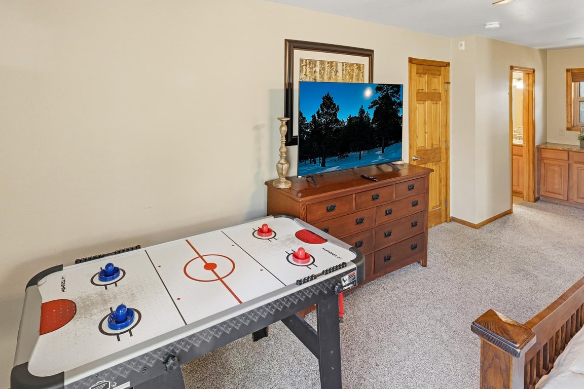 Cabin Image 38