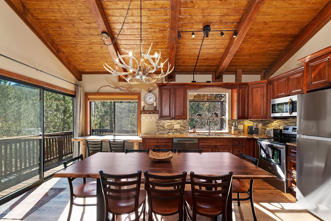 Cabin Image 12