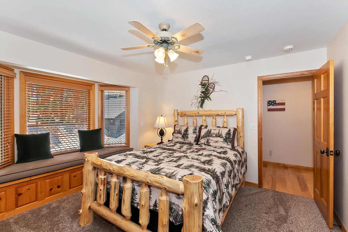 Cabin Image 61