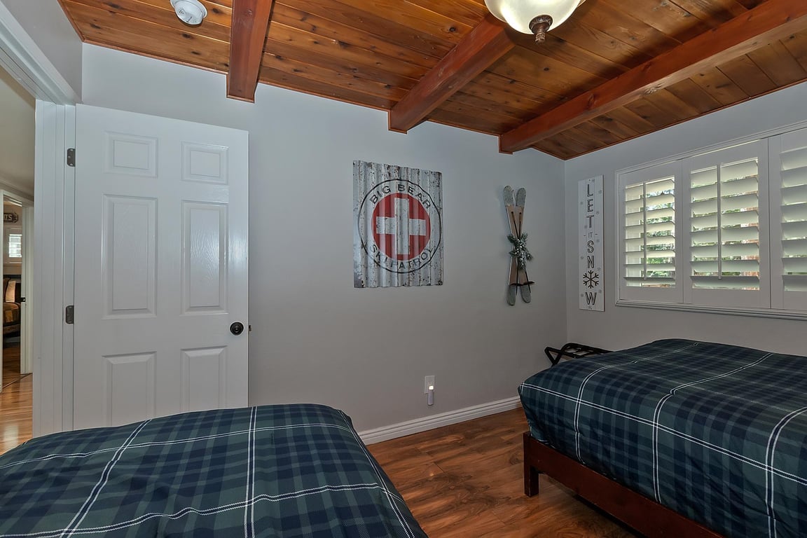 Cabin Image 28