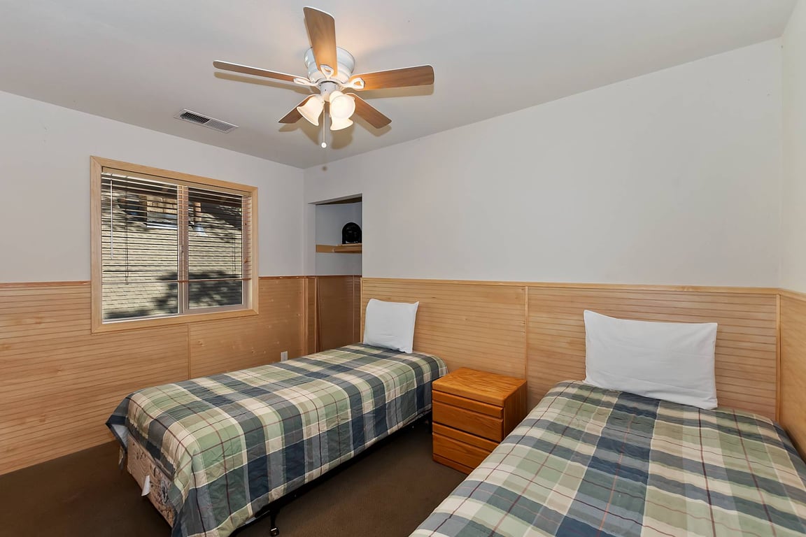 Cabin Image 21