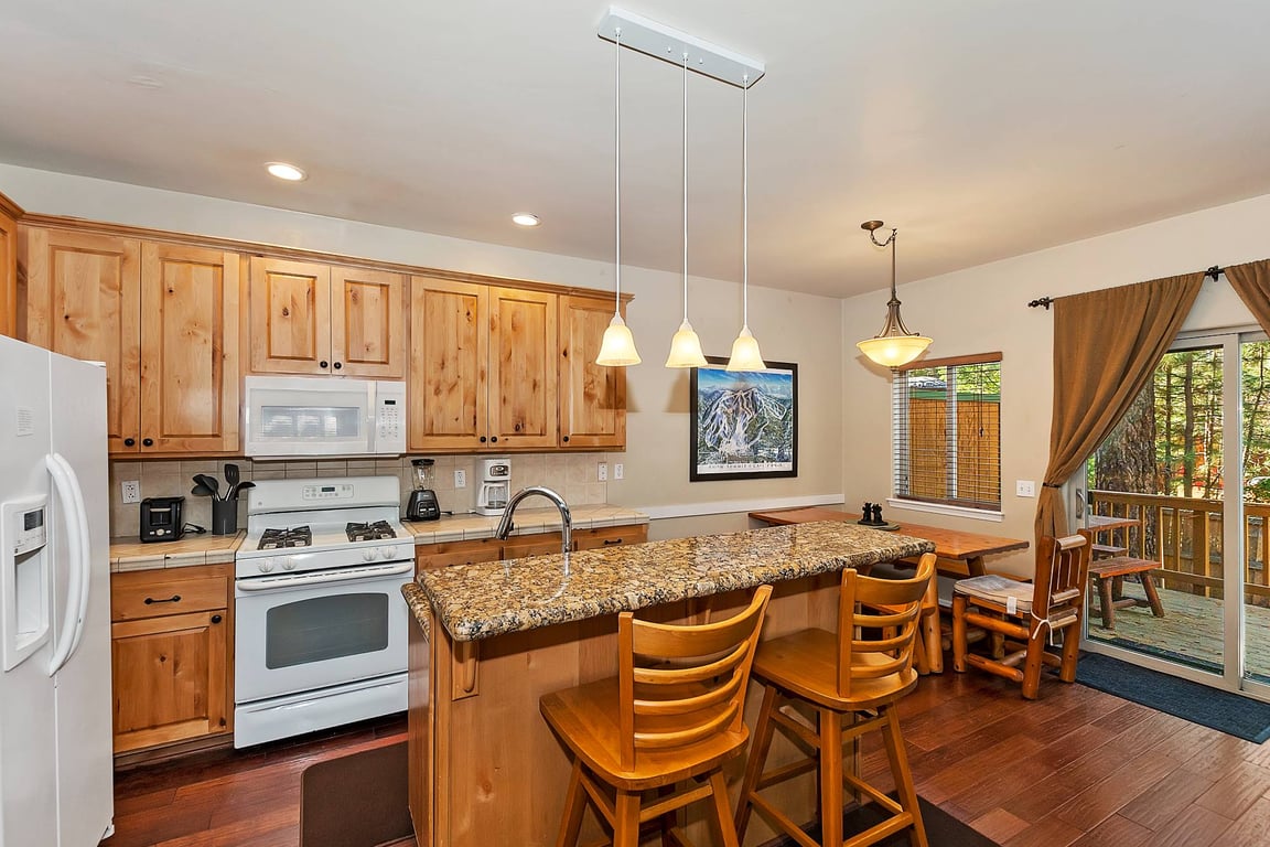 Cabin Image 13
