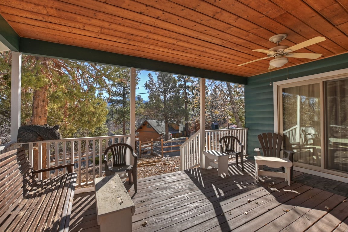 Big Bear Cabin - RightatHome - 0004