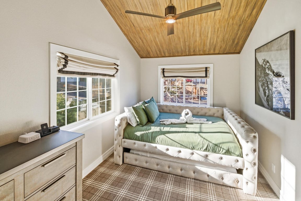 Cabin Image 39