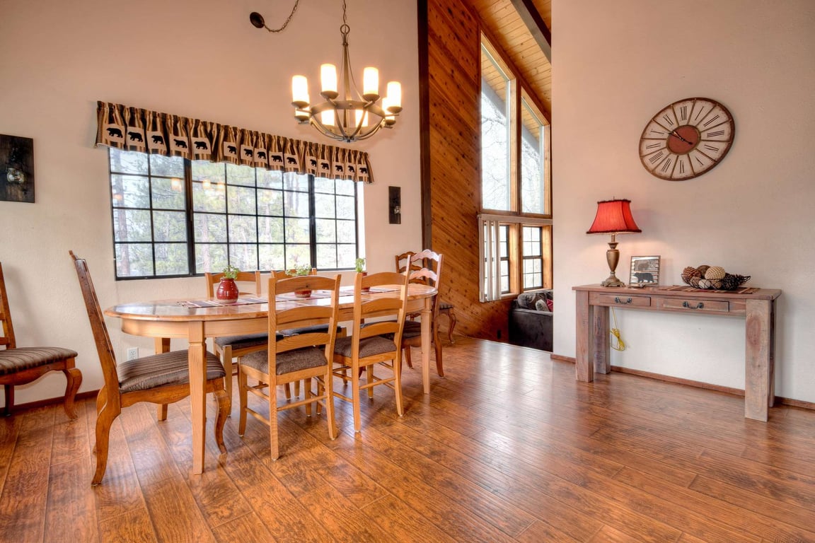 Cabin Image 10