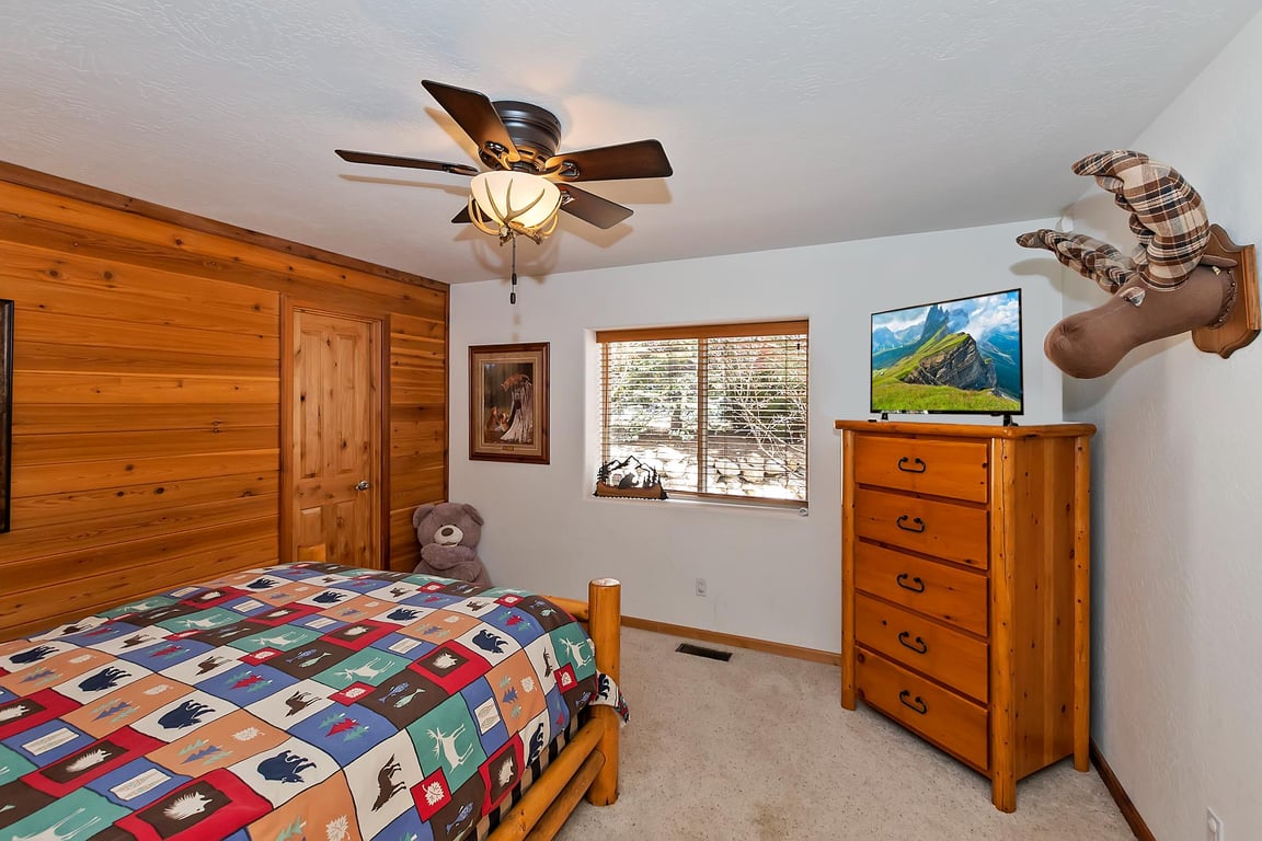 Cabin Image 18