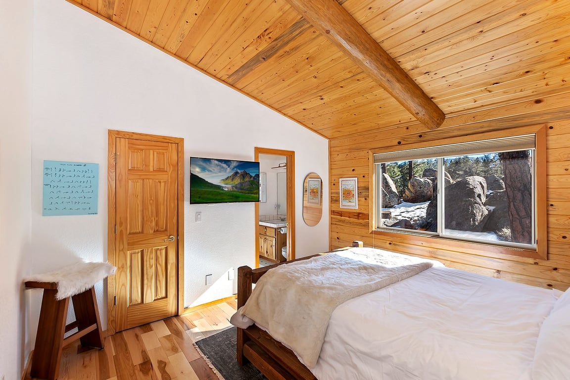 Cabin Image 36