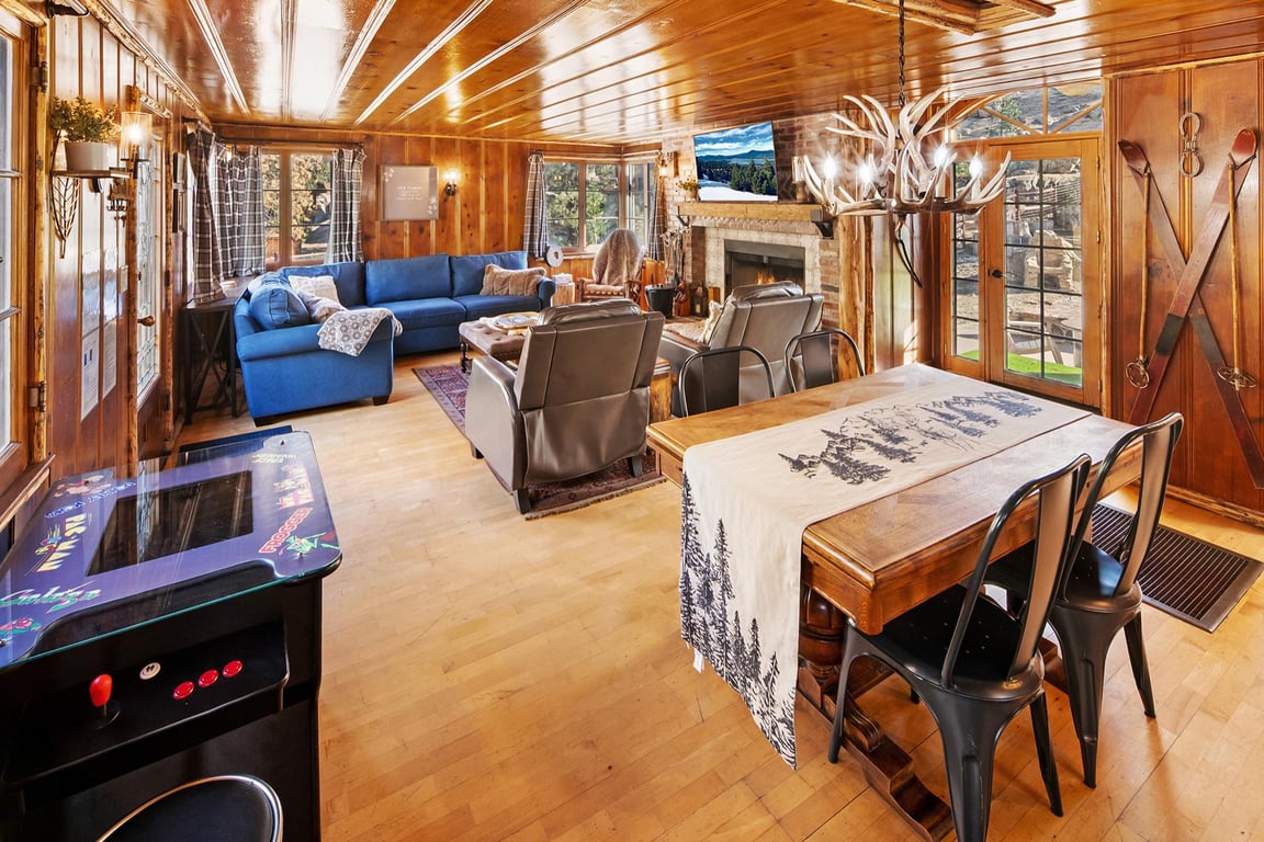 Cabin Image 14