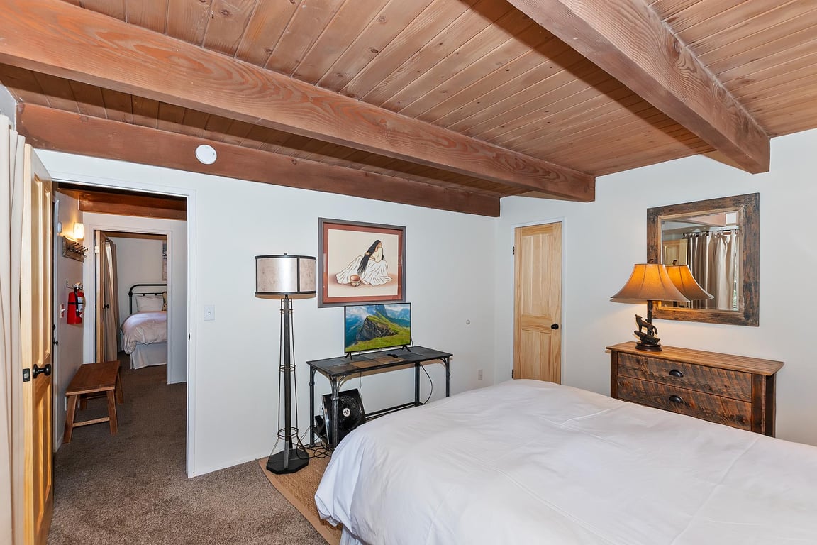 Cabin Image 20